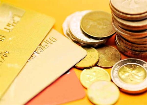 银行理财产品收益下行 二季度破5概率较大_理