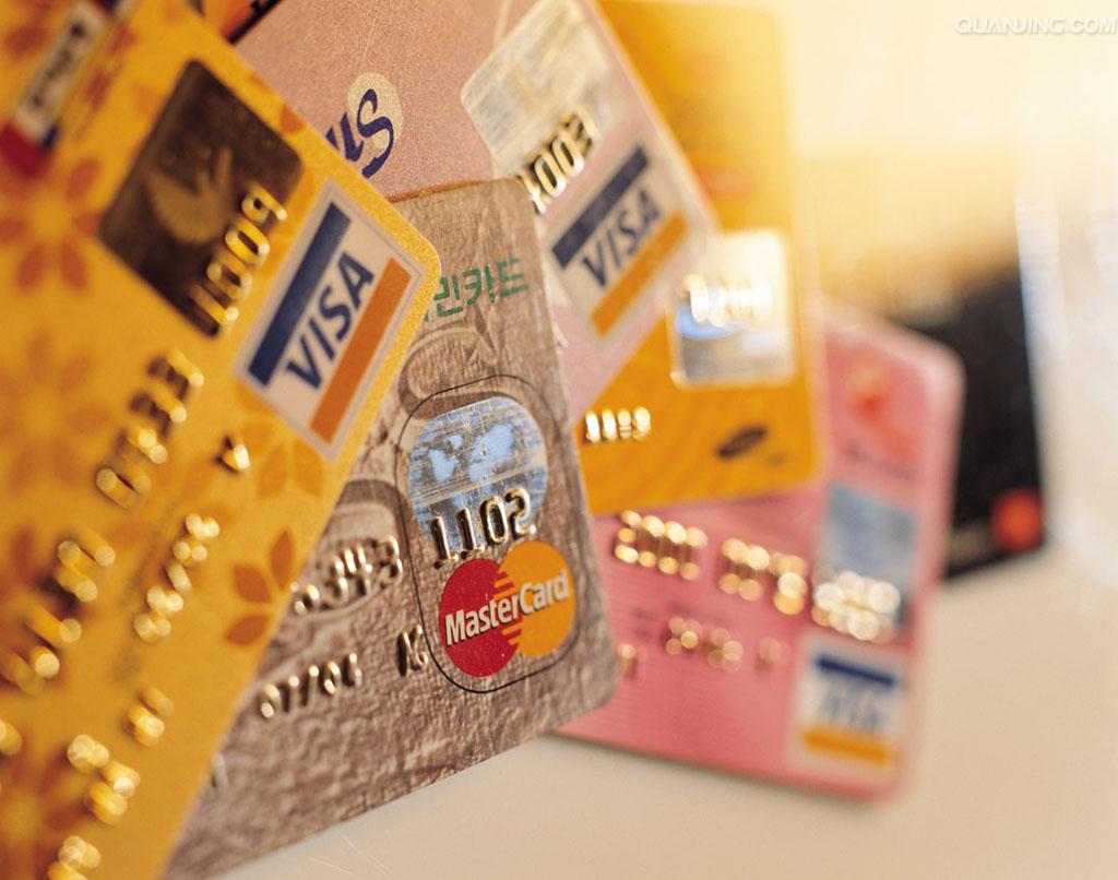 远低于全球均值,风险犹在_信用卡动态_贷款攻