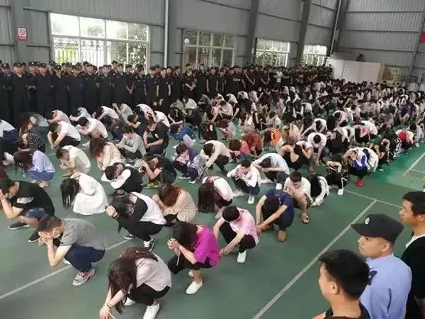 借800元还1套别墅！史上最大套路贷：两百多人被抓 贷款 第1张