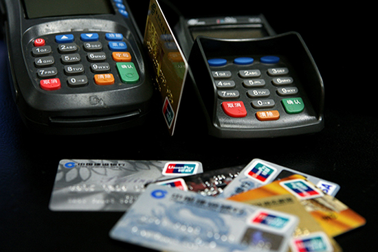 12种pos刷卡方式易让信用卡变高危，狂降额！严重者或被封卡！                编辑：Peter 来源：支付爆料 日期：2017-11-21